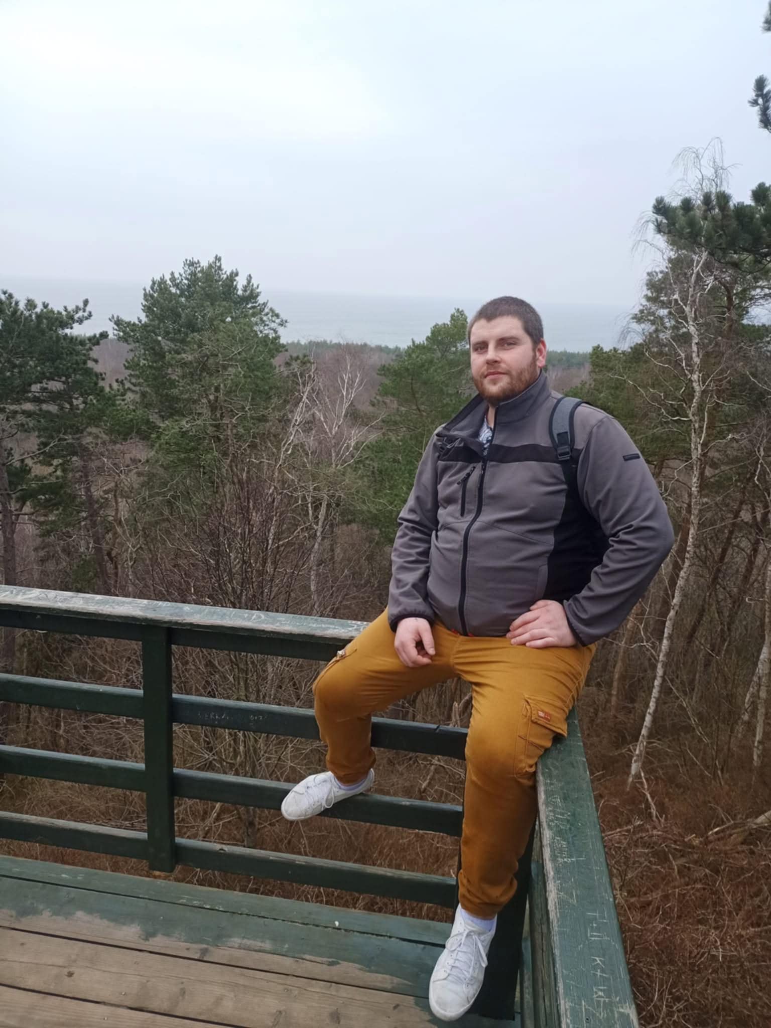 Ktoś patrzy na świat oczami Adama